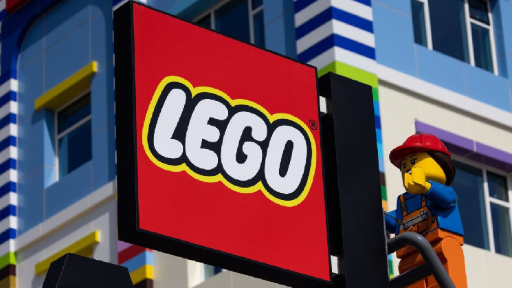 На сайте LEGO рекламировали мошеннический криптовалютный проект