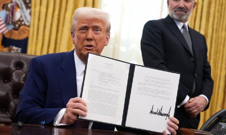 Трамп подписал указ, наказывающий финансовые учреждения за «дебанкинг»